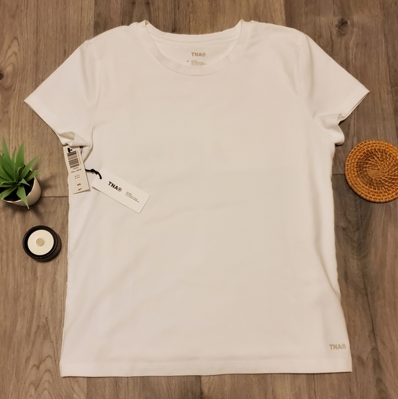 NWT TNA White t-shirt - Picture 1 of 4